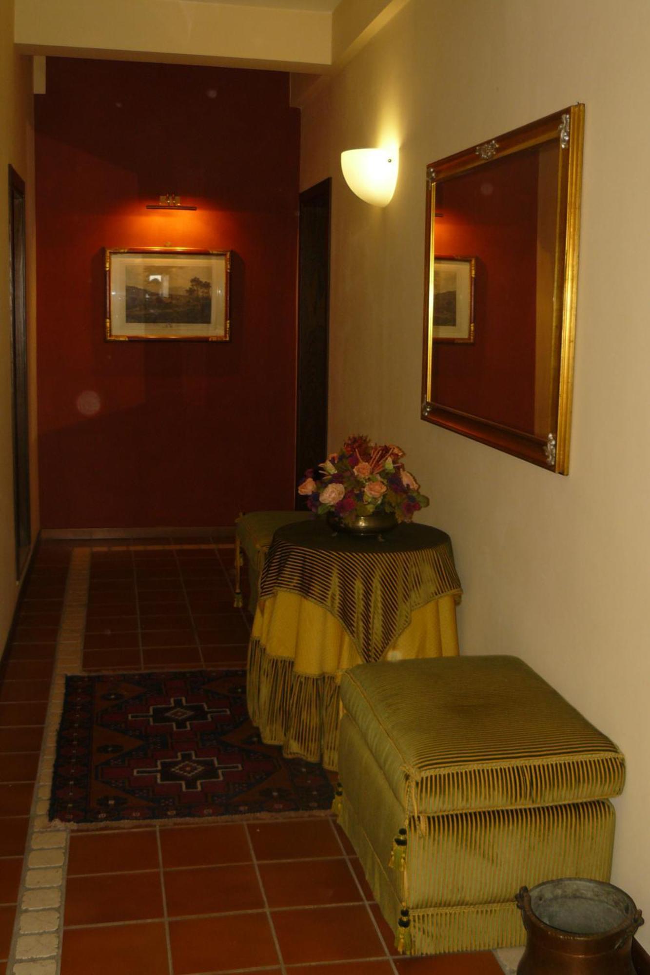 Hotel La Rocca Gubbio Exteriör bild