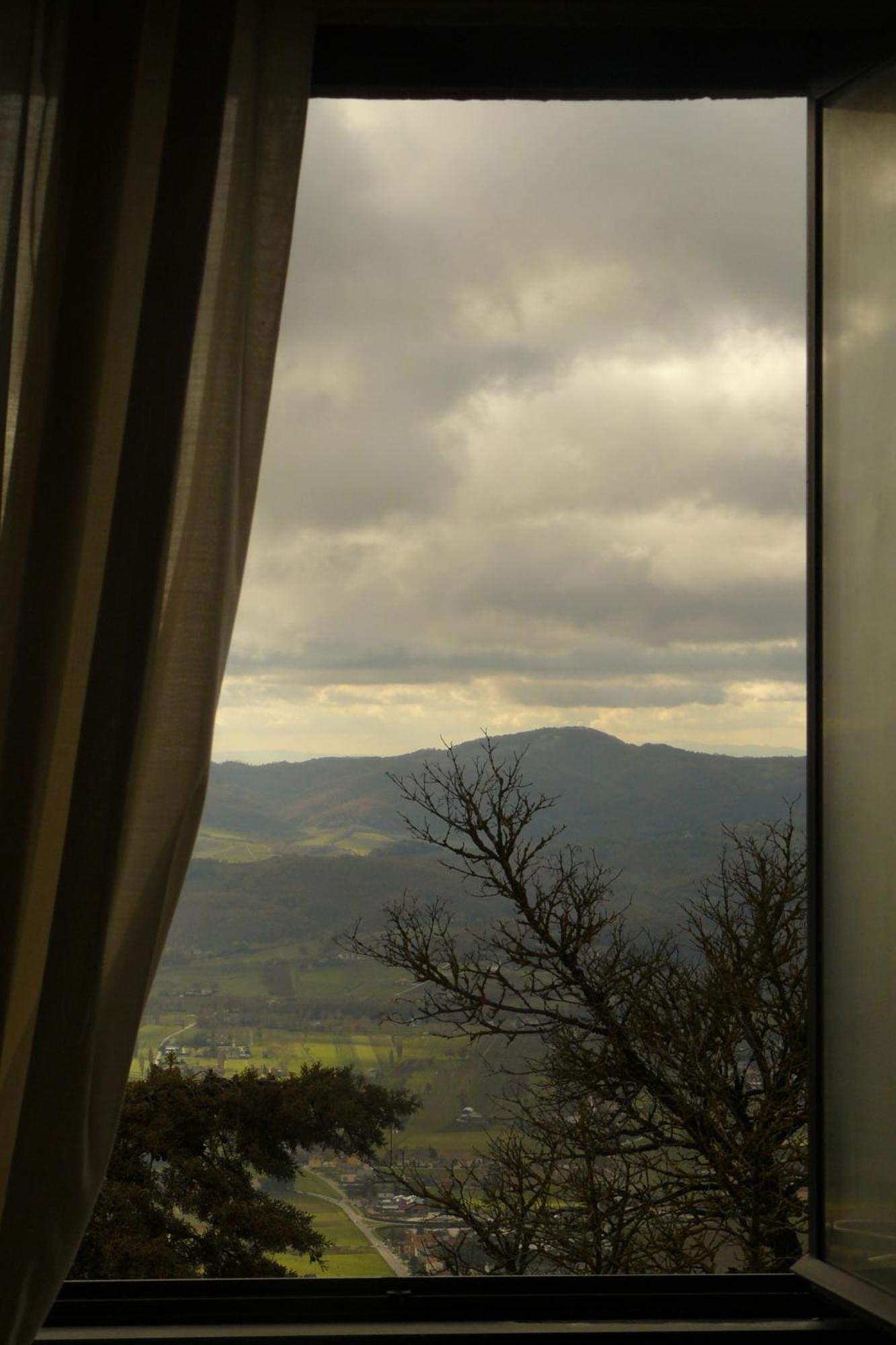 Hotel La Rocca Gubbio Exteriör bild